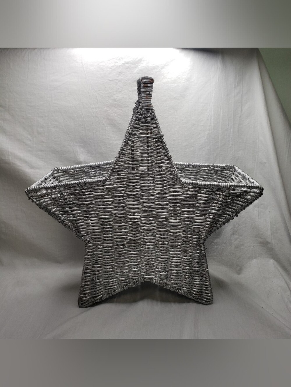 Large Silver Painted Wicker Star Shaped Basket